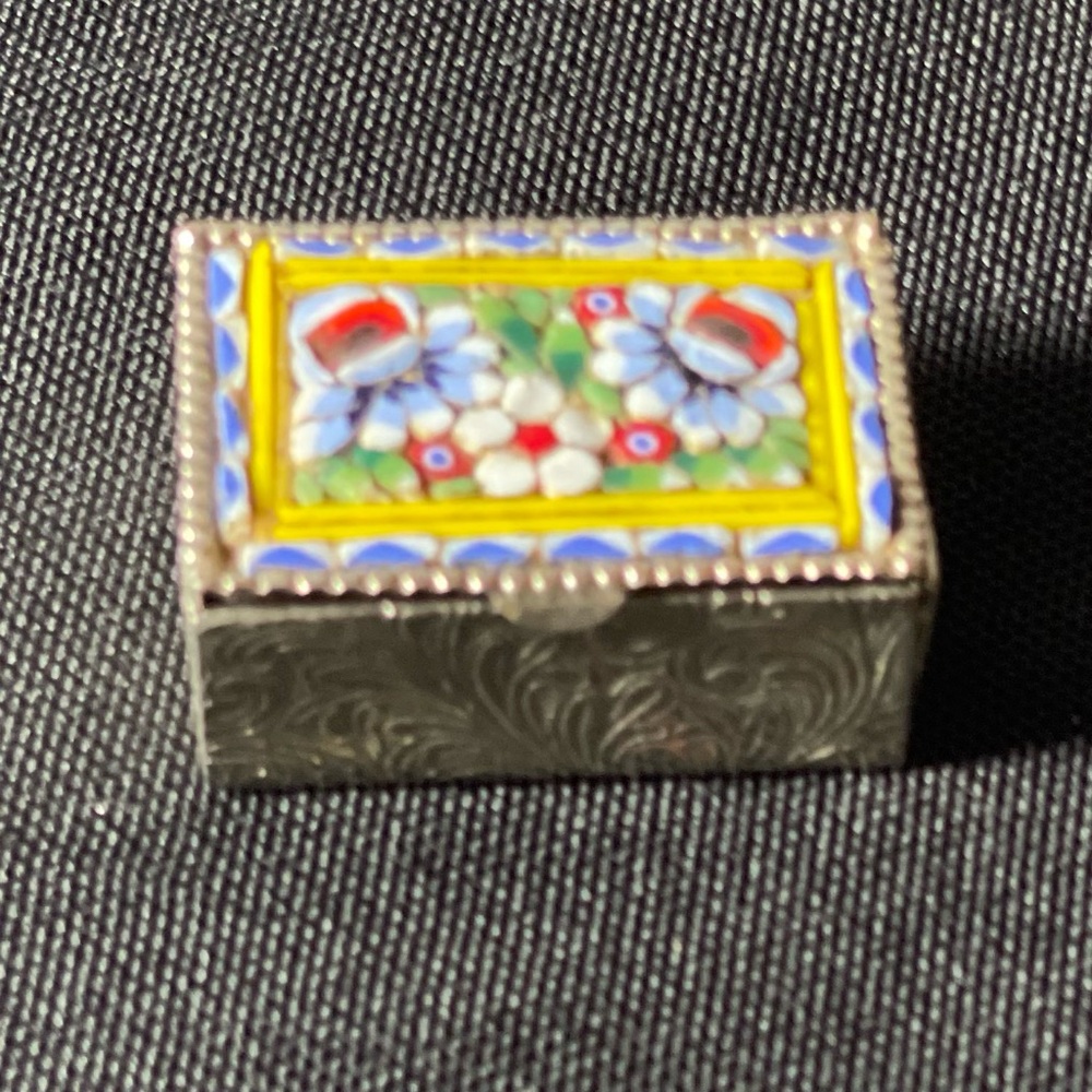 Pretty yellow pill box, vintage Italian Murano glass mosaic, hinged with florals
